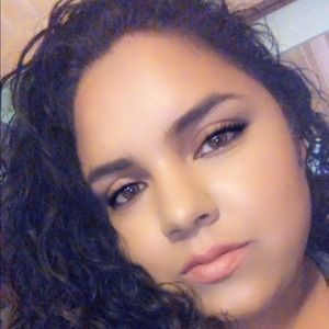 Meet your Posher, Jasmin